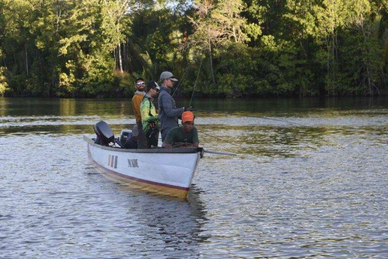 papua_boats_fishing-10