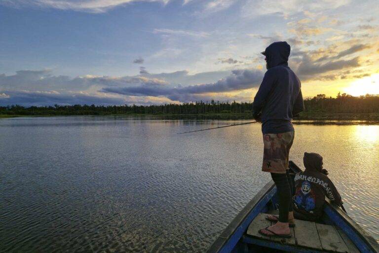 papua_boats_fishing-13