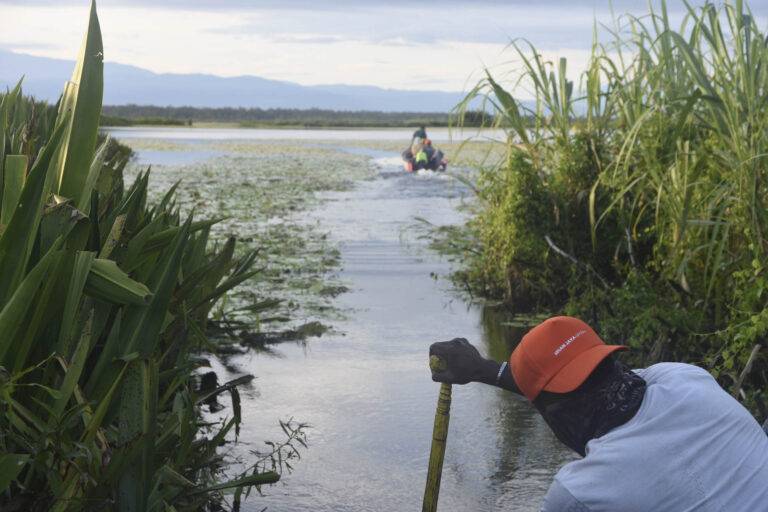 papua_boats_fishing-5